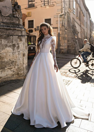 Long Sleeves Ivory Satin Lace Classic Wedding Dress